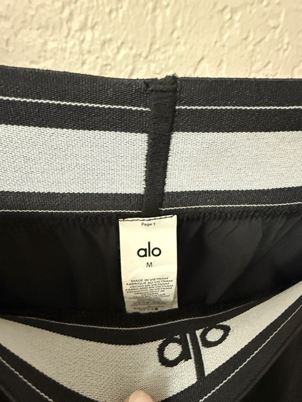 ALO Yoga Black Wide-Leg Pants - Picture 4 of 4